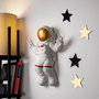 Wallity Peace Sign Astronaut - 1 Blanco y dorado